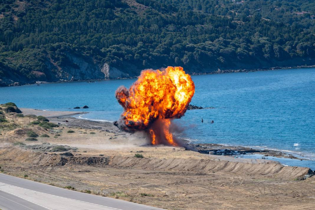 Türk Ordusu gücünü dünyaya böyle gösterdi. EFES-2024 Tatbikatı başarıyla tamamlandı - Resim: 1